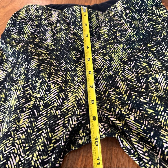 Sweaty Betty 7/8 The Power Leggings. Size XS, fits more like S. - Picture 12 of 14